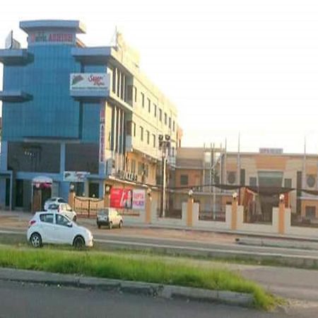 Hotel Ashish Continental Phagwāra 외부 사진
