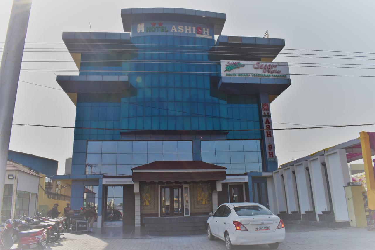 Hotel Ashish Continental Phagwāra 외부 사진